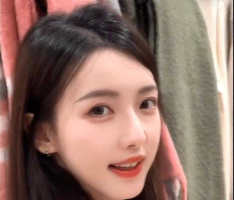 毛玻璃随机小姐姐源码 